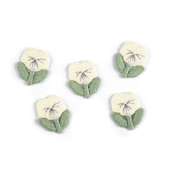 Vyšívaný kvet 2,1x2,5 cm - 10 ks | Mimib