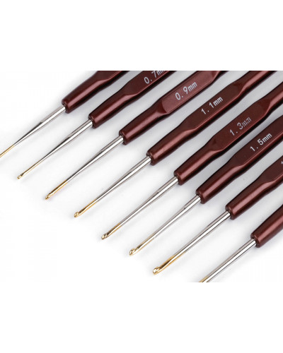 Háček na háčkování se zlatou špičkou vel. 0,5 - 1,9 - 1 ks | Mimib