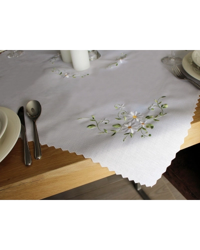 Obrus textilný vyšívaný 86x86 cm - 1 ks | Mimib