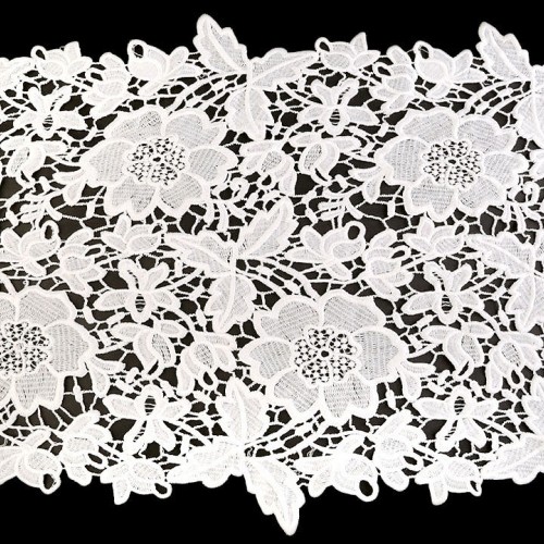 Vyšívaná krajka / běhoun šíře 36 cm off white 1m
