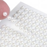 Samolepicí perly na lepicím proužku Ø4 mm1 - 1karta
