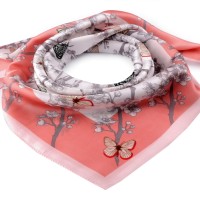 Saténový šátek motýl 70x70 cm 1ks